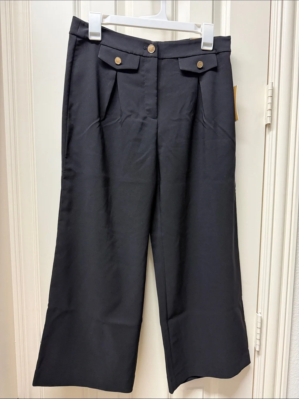 NWT Michael Kors black high rise crop pants with pockets!!!
